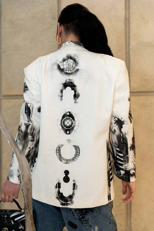 Masterpiece White Blazer – (Size M)
